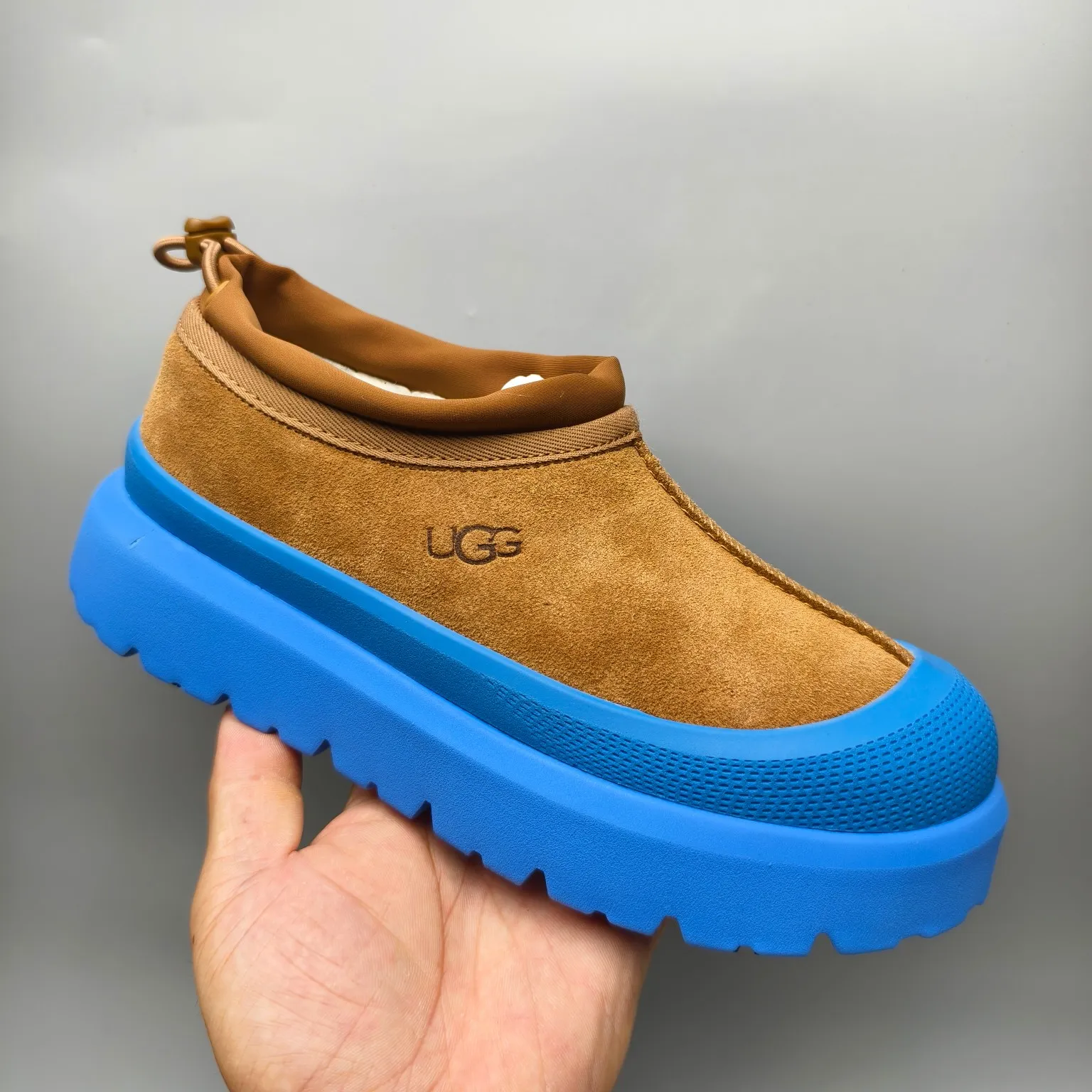 💰520 UGG sheepskin all-in-one snow boots 4096 slip-on casual trendy Wang Yibo men's and women's shoes Color: white red black blue yellow light gray dark gray green Matching sizes: 35-45